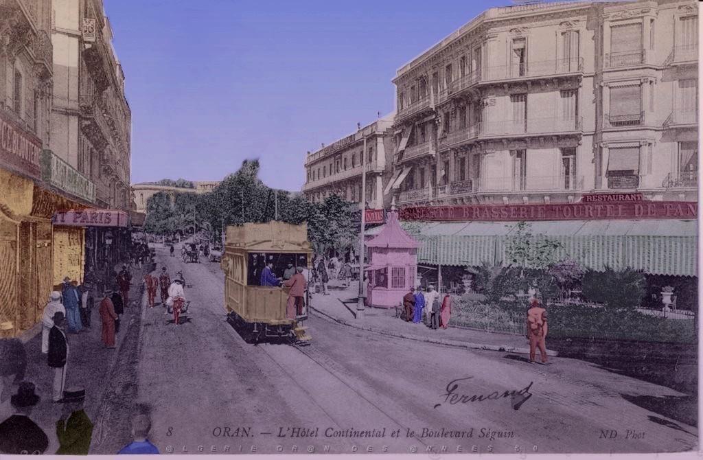 ORAN 1900 BD SEGUIN ET L HOTEL CONTINENTAL.jpg